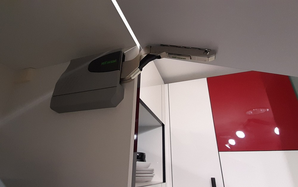 Кухня Мондриана BL / м.Новые Черемушки