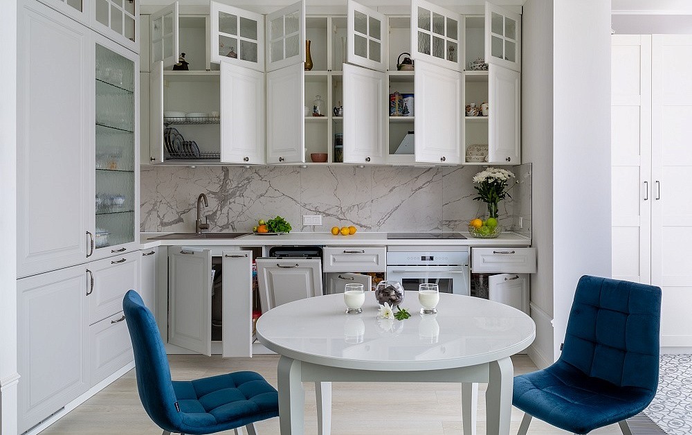 Кухня под потолок во французском стиле