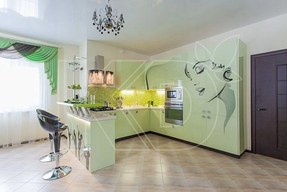 Угловые кухни оливкового цвета