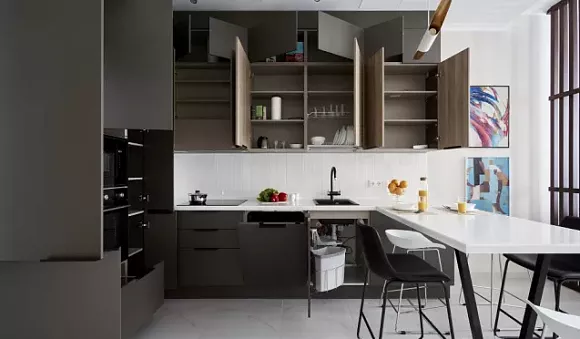 Коричневая кухня во Владикавказе