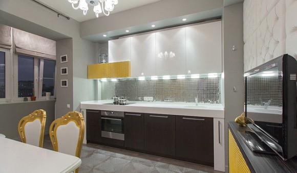 Коричневая кухня в Новосибирске