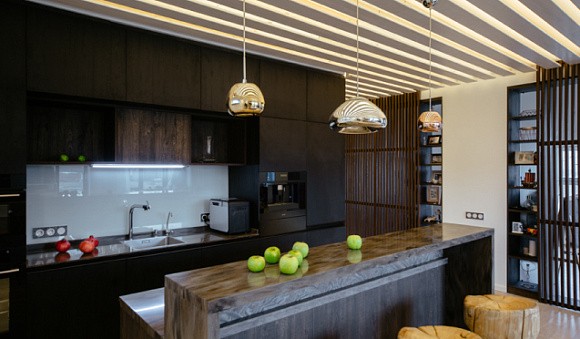 Темная кухня в Ростове-на-Дону