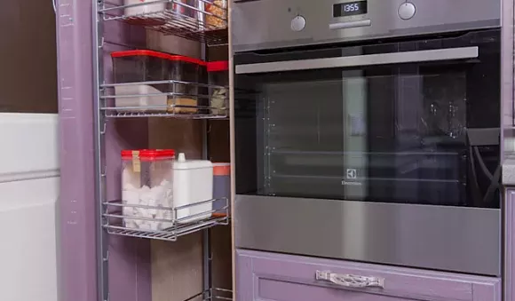 Фиолетовая кухня в Твери